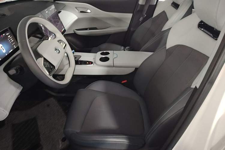 Used CHANGAN UNI-Z 2025 1.5T Luxury Version Left Front Seat