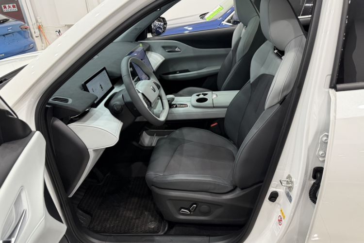 Used CHANGAN UNI-Z 2025 1.5T Luxury Version Left Front Seat