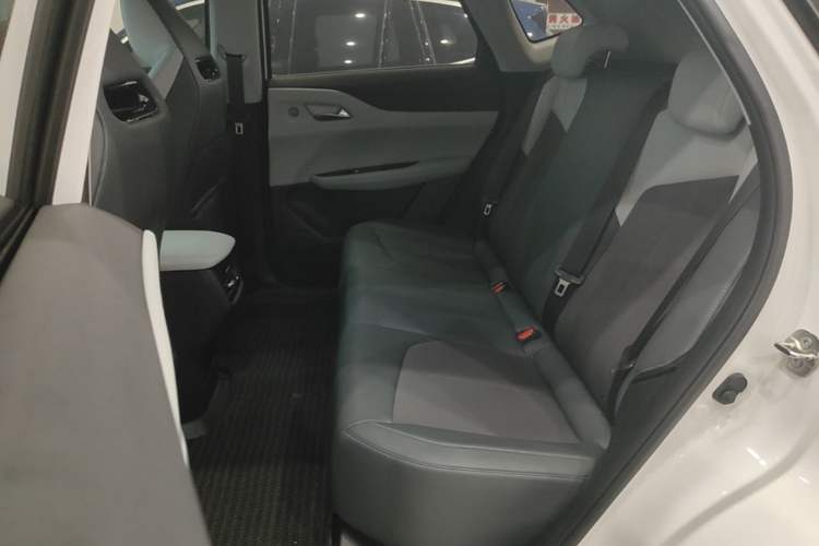 Used CHANGAN UNI-Z 2025 1.5T Luxury Version Left Rear Seat