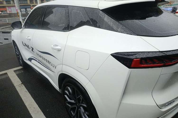 Used CHANGAN UNI-Z 2025 1.5T Luxury Version Left Side