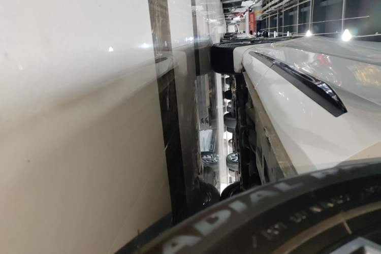 Used CHANGAN UNI-Z 2025 500Bar PRO Left Side Sill
