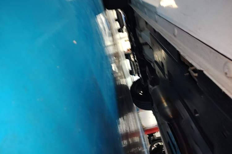 Used CHANGAN UNI-Z 2025 1.5T Luxury Version Left Side Sill