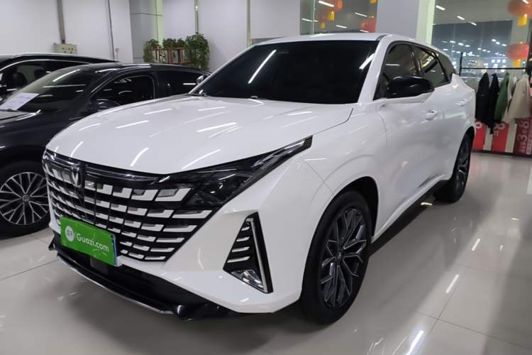Used CHANGAN UNI-Z 2025 1.5T Luxury Version Guazi used car, China used car export, Used car for sale, Used CHANGAN cars, Cheapest cars for sale