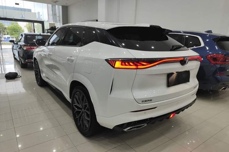 Used CHANGAN UNI-Z 2025 1.5T Luxury Version Rear Left 45 Deg