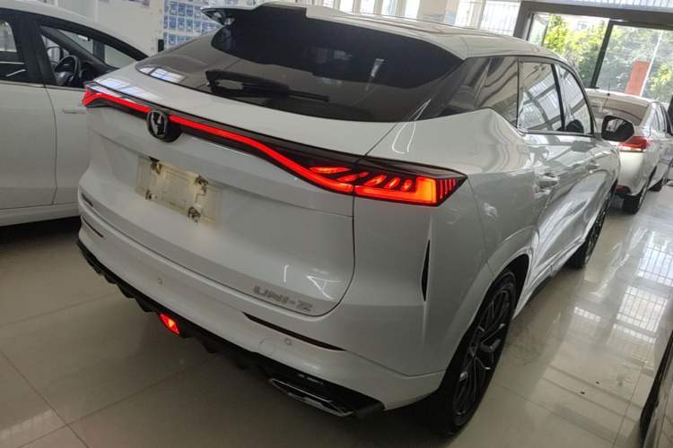 Used CHANGAN UNI-Z 2025 1.5T Luxury Version Rear Right 45 Deg