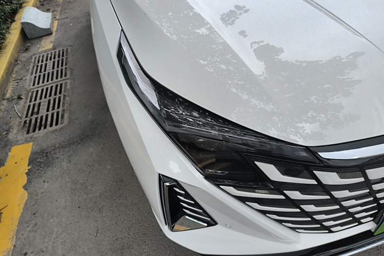 Used CHANGAN UNI-Z 2025 1.5T Premium Edition Right Front Headlight