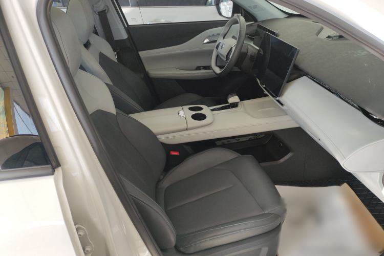 Used CHANGAN UNI-Z 2025 1.5T Premium Edition Right Front Seat
