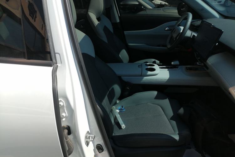 Used CHANGAN UNI-Z 2025 1.5T Luxury Version Right Front Seat