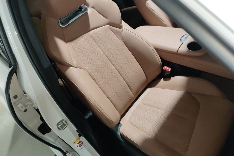 Used CHANGAN UNI-Z 2025 500Bar PRO Right Front Seat