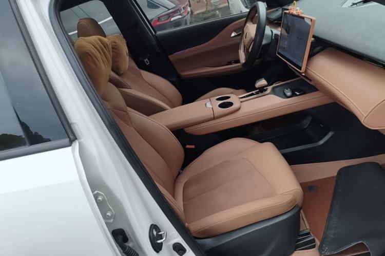 Used CHANGAN UNI-Z 2025 1.5T Luxury Version Right Front Seat