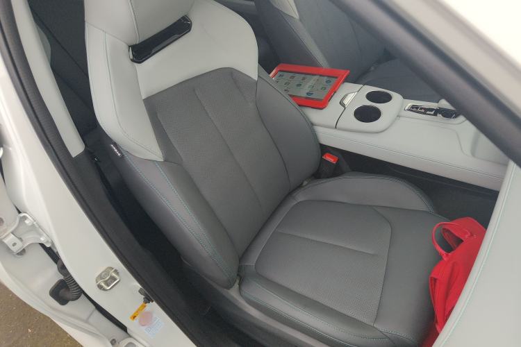 Used CHANGAN UNI-Z 2025 500Bar PRO Right Front Seat