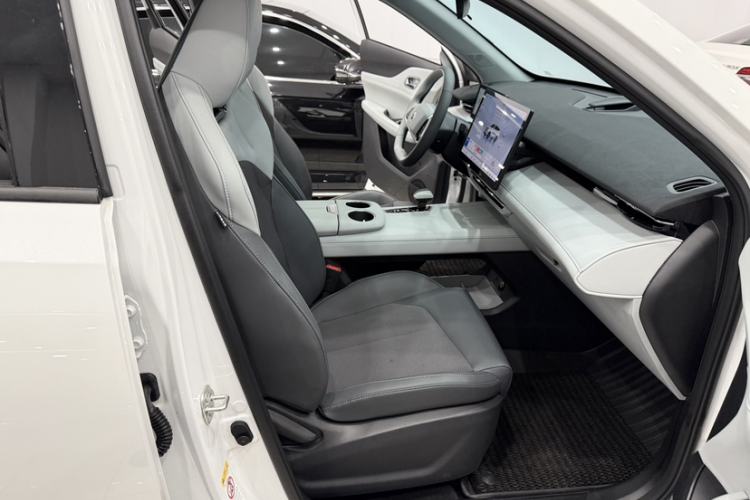 Used CHANGAN UNI-Z 2025 1.5T Luxury Version Right Front Seat