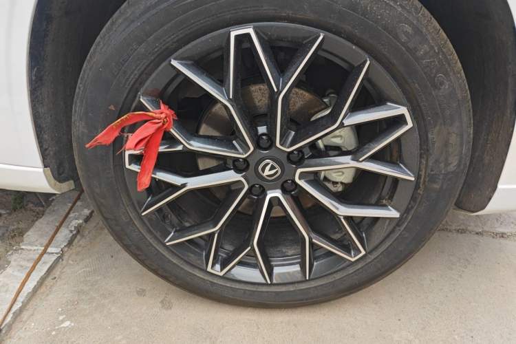 Used CHANGAN UNI-Z 2025 500Bar PRO Right Front Wheel Hub