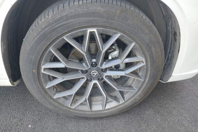 Used CHANGAN UNI-Z 2025 500Bar PRO Right Front Wheel Hub
