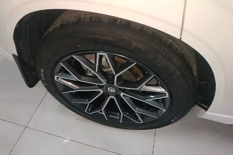 Used CHANGAN UNI-Z 2025 1.5T Premium Edition Right Rear Wheel Hub