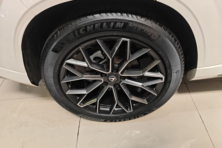 Used CHANGAN UNI-Z 2025 1.5T Premium Edition Right Rear Wheel Hub