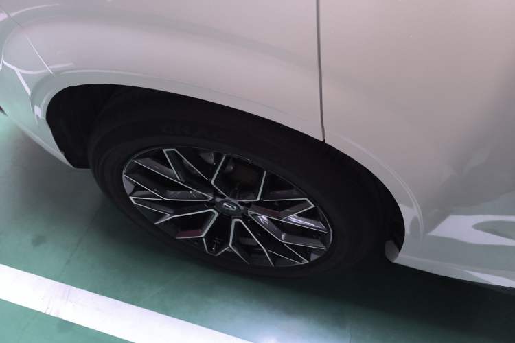 Used CHANGAN UNI-Z 2025 1.5T Premium Edition Right Rear Wheel Hub