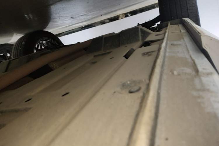 Used CHANGAN UNI-Z 2025 1.5T Luxury Version Right Side Sill