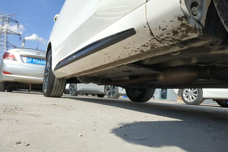 Used CHANGAN UNI-Z 2025 1.5T Premium Edition Right Side Sill