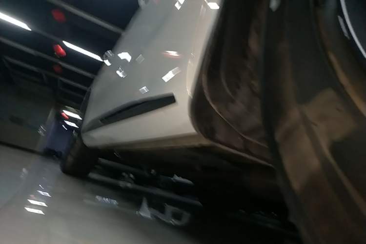 Used CHANGAN UNI-Z 2025 1.5T Premium Edition Right Side Sill