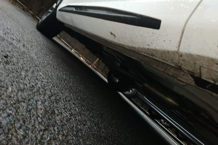 Used CHANGAN UNI-Z 2025 1.5T Luxury Version Right Side Sill