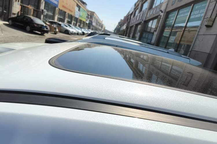 Used CHANGAN UNI-Z 2025 1.5T Luxury Version Roof