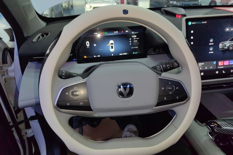 Used CHANGAN UNI-Z 2025 1.5T Premium Edition Steering Wheel
