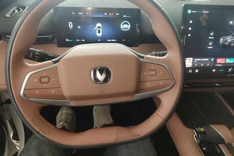 Used CHANGAN UNI-Z 2025 1.5T Luxury Version Steering Wheel