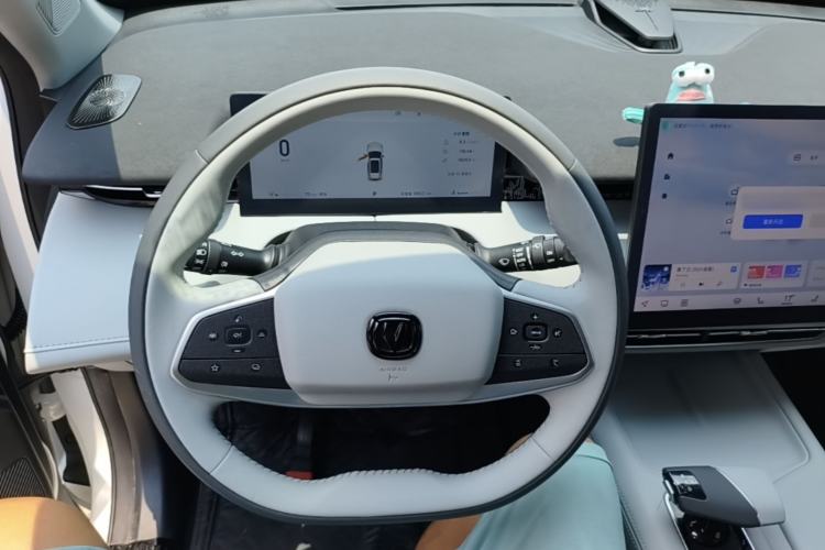 Used CHANGAN UNI-Z 2025 1.5T Premium Edition Steering Wheel
