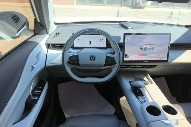 Used CHANGAN UNI-Z 2025 1.5T Luxury Version Steering Wheel