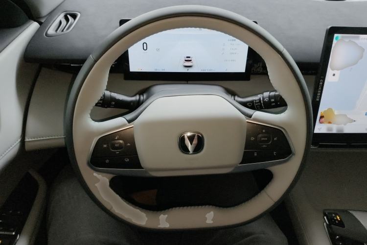 Used CHANGAN UNI-Z 2025 1.5T Premium Edition Steering Wheel