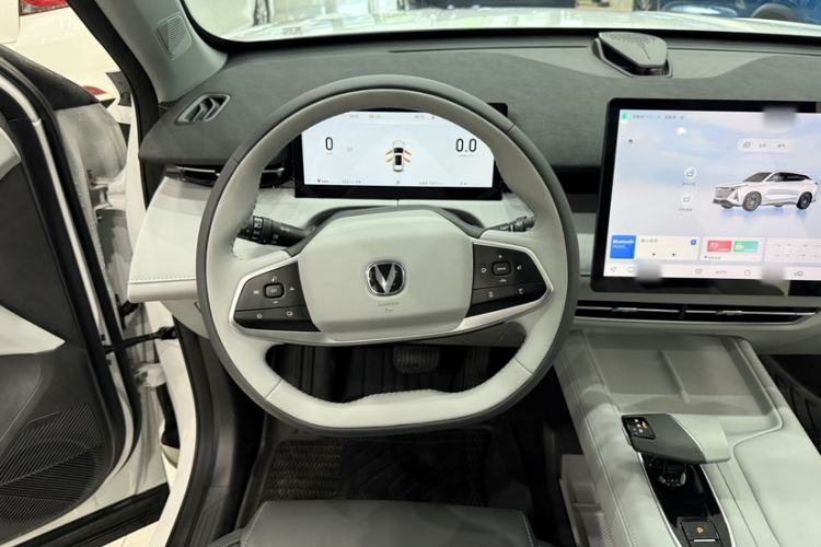 Used CHANGAN UNI-Z 2025 1.5T Luxury Version Steering Wheel