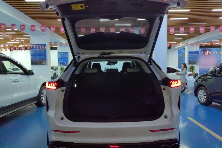 Used CHANGAN UNI-Z 2025 1.5T Premium Edition Trunk