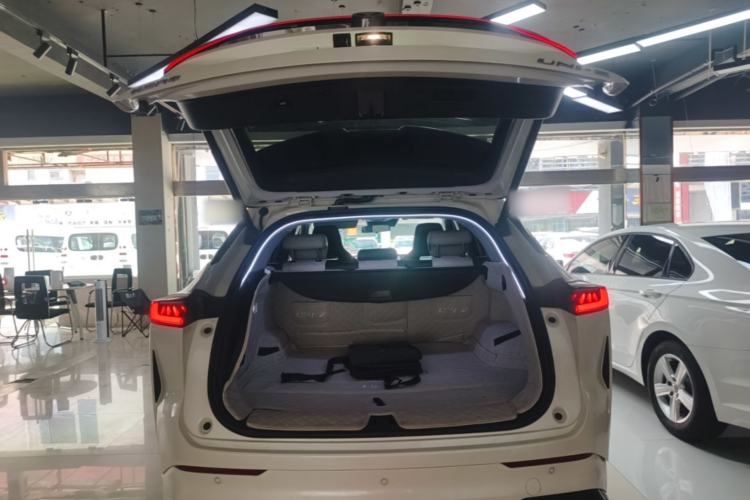 Used CHANGAN UNI-Z 2025 1.5T Premium Edition Trunk