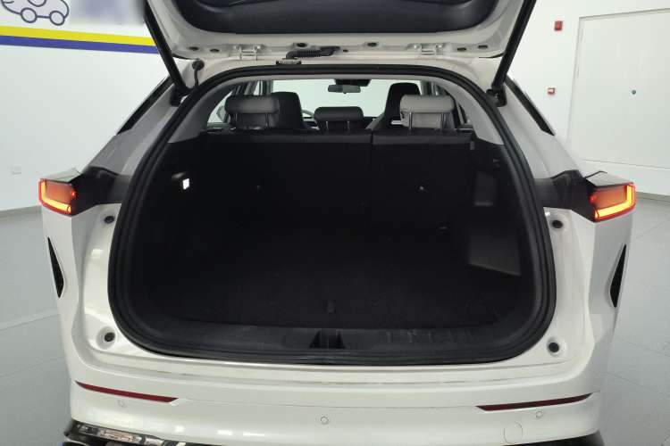 Used CHANGAN UNI-Z 2025 1.5T Premium Edition Trunk