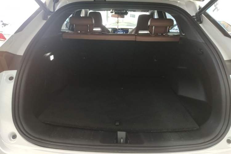 Used CHANGAN UNI-Z 2025 1.5T Luxury Version Trunk