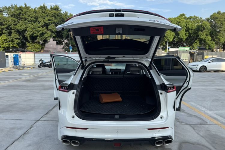 Used CHANGAN UNI-Z 2025 1.5T Premium Edition Trunk