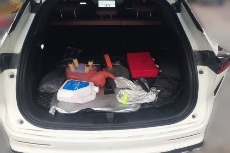 Used CHANGAN UNI-Z 2025 1.5T Premium Edition Trunk