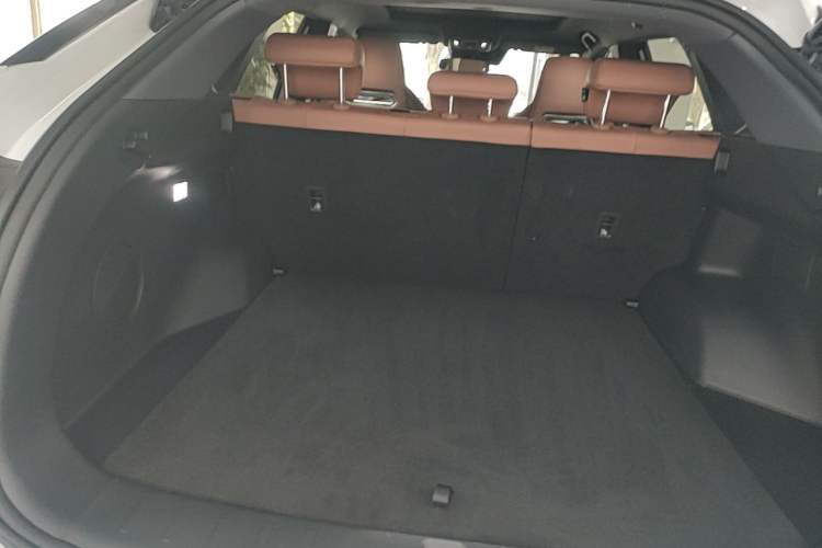 Used CHANGAN UNI-Z 2025 1.5T Premium Edition Trunk