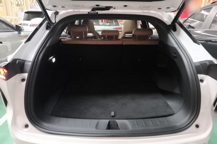 Used CHANGAN UNI-Z 2025 1.5T Premium Edition Trunk