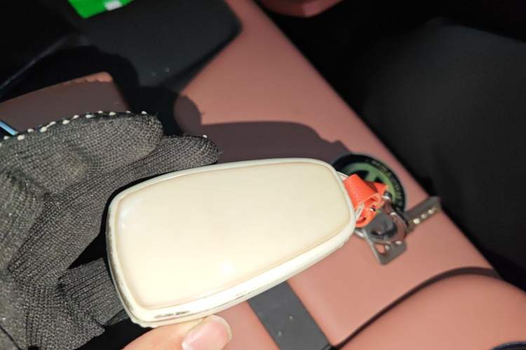 Used CHANGAN UNI-Z 2025 1.5T Luxury Version Vehicle Key