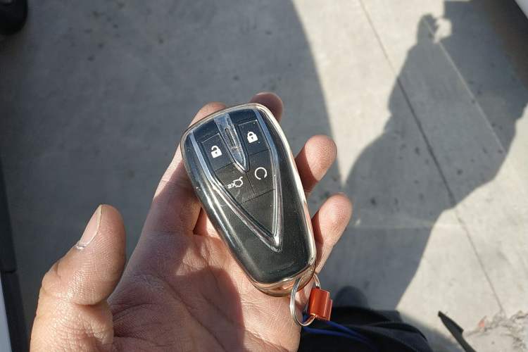 Used CHANGAN UNI-Z 2025 1.5T Premium Edition Vehicle Key