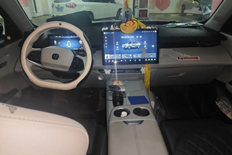 Used CHANGAN UNI-Z New Energy 2024 Blue Whale Smart Electric iDD 125km Beyond Edition Center Console