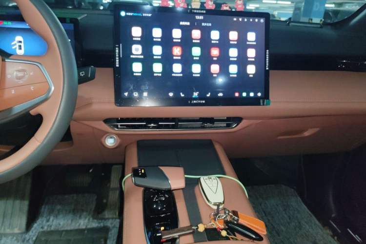 Used CHANGAN UNI-Z New Energy 2024 Blue Whale Smart Electric iDD 125km Beyond Edition Audio And AC Panel
