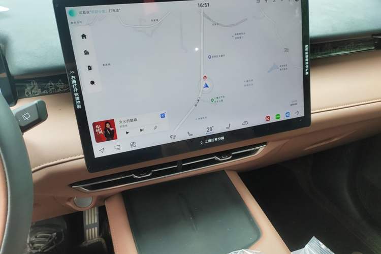 Used CHANGAN UNI-Z New Energy 2024 Blue Whale Smart Electric iDD 125km Excellence Model Audio And AC Panel
