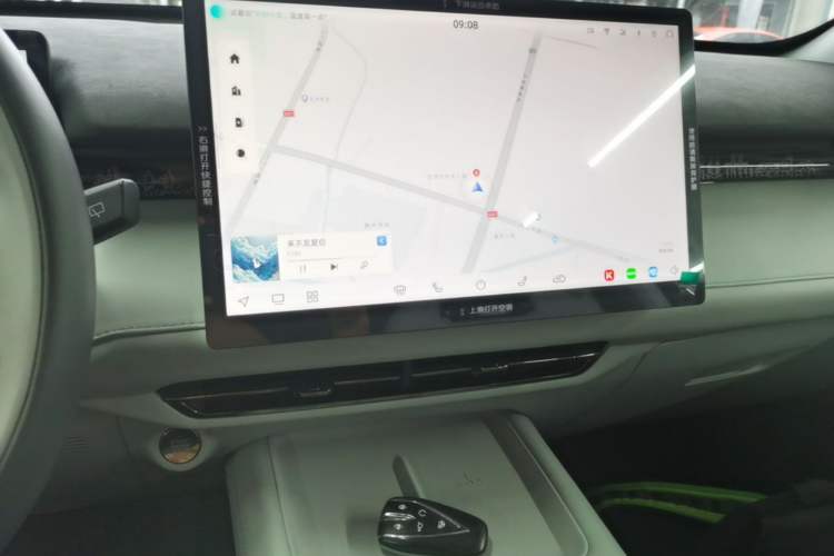 Used CHANGAN UNI-Z New Energy 2024 Blue Whale Smart Electric iDD 125km Excellence Model Audio And AC Panel