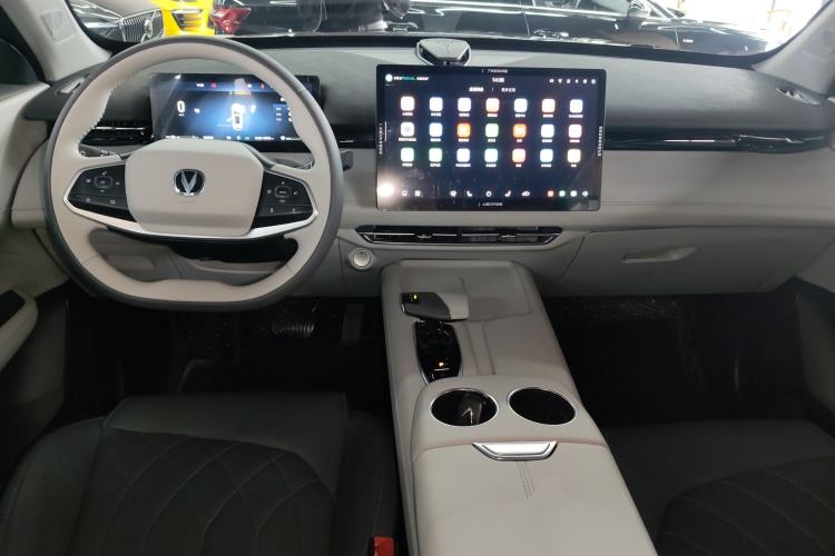 Used CHANGAN UNI-Z New Energy 2024 Blue Whale Smart Electric iDD 125km Beyond Edition Center Console