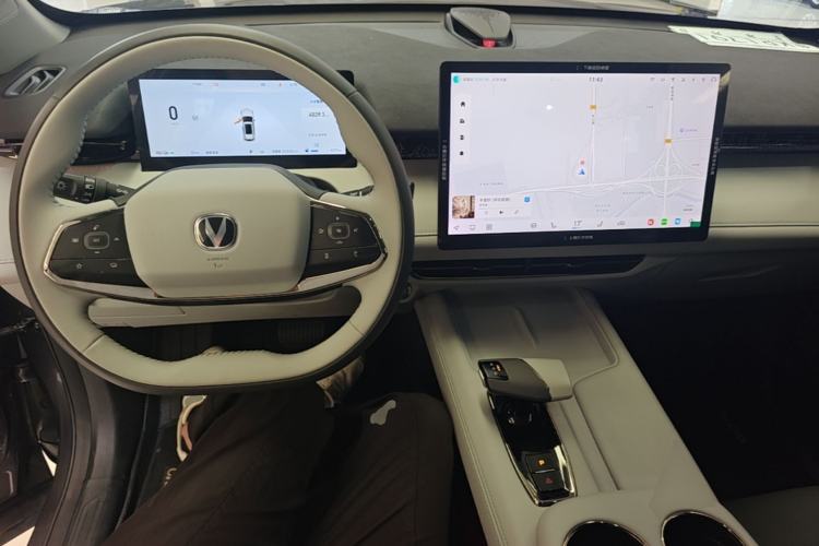 Used CHANGAN UNI-Z New Energy 2024 Blue Whale Smart Electric iDD 125km Excellence Model Center Console