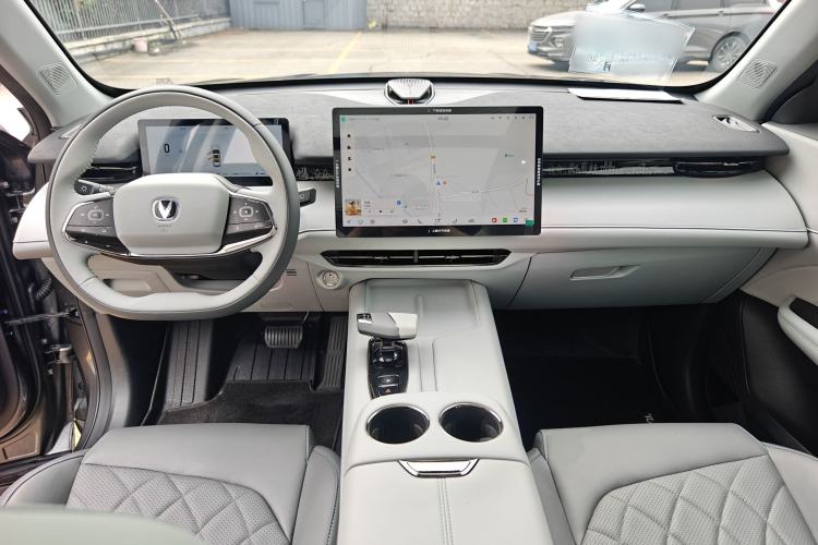 Used CHANGAN UNI-Z New Energy 2024 Blue Whale Smart Electric iDD 125km Excellence Model Center Console