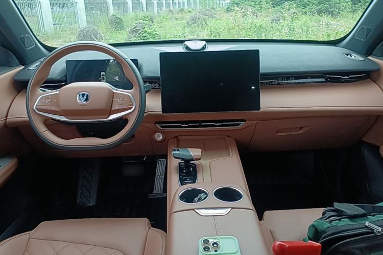 Used CHANGAN UNI-Z New Energy 2024 Blue Whale Smart Electric iDD 125km Excellence Model Center Console